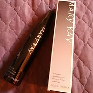 Mary kay brush cleaner